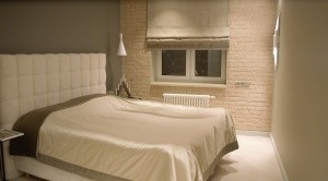 Римская штора в спальне 